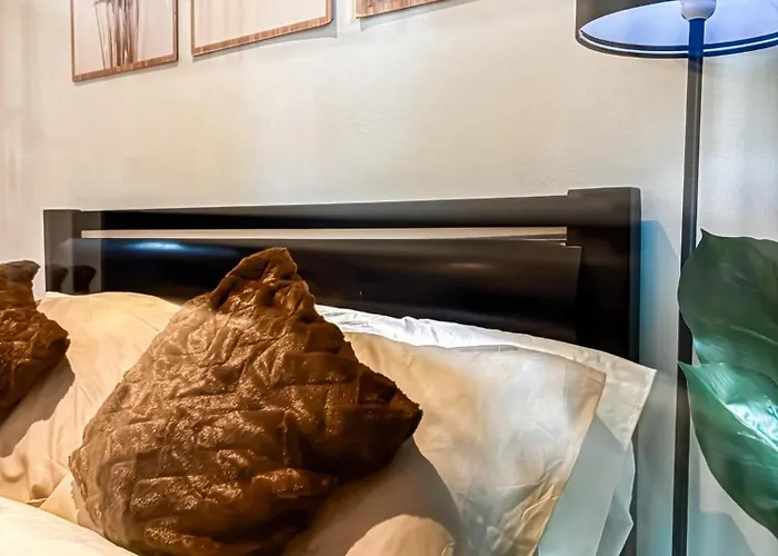 Premiere Staycation Hotel *